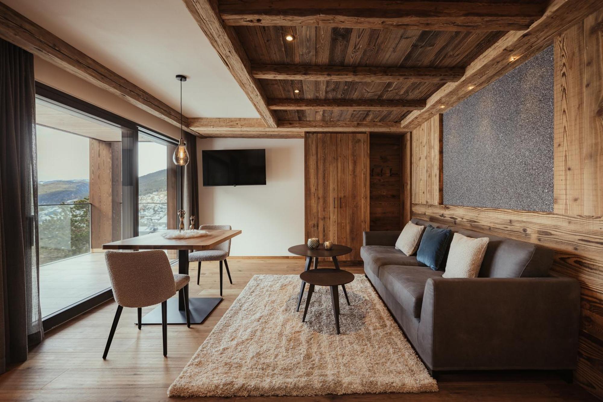 Luxury Chalet P Ortisei Exterior foto