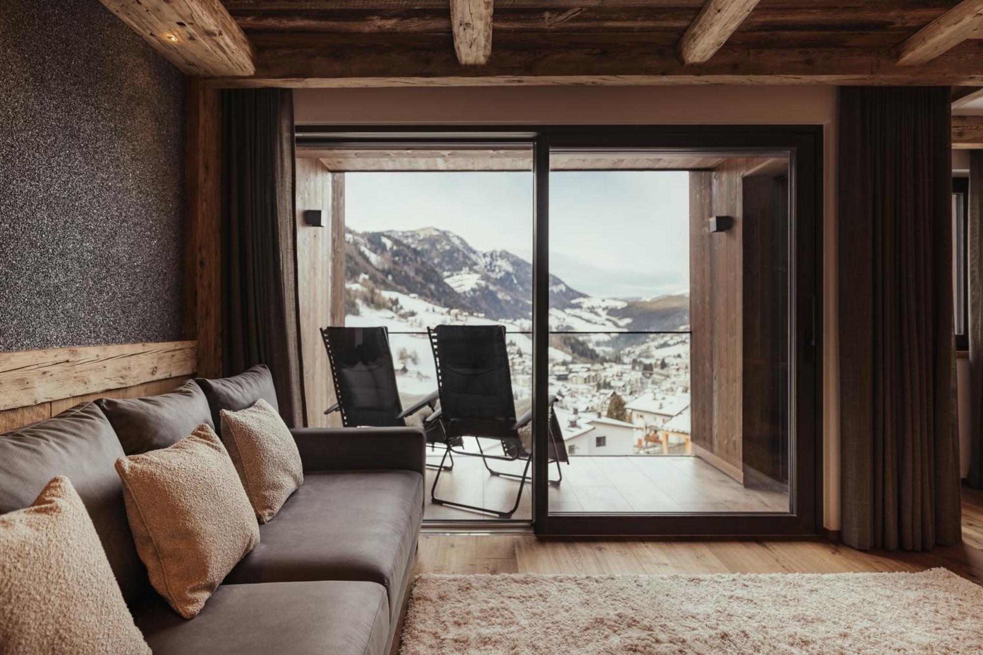 Luxury Chalet P Ortisei Exterior foto